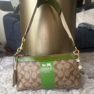 COACH 2007 GREEN HERITAGE STRIPE DEMI